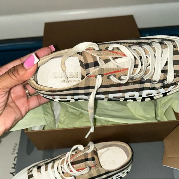 Burberry Beige and Black High-Top Sneakers - Picture 7 of 8